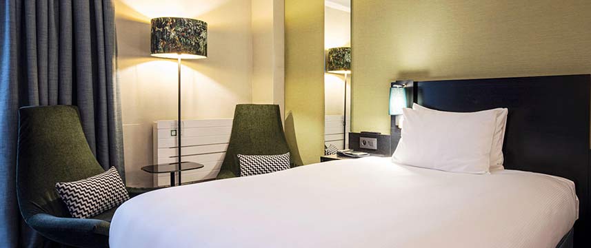 Holiday Inn Brussels Airport - Standard Room Holiday Inn Brussels Airport - Standard Room