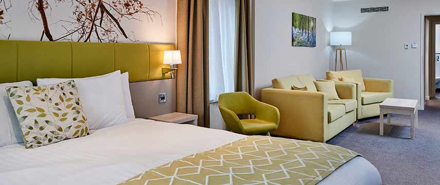 Holiday Inn Corby Kettering A43 - King Suite Holiday Inn Corby Kettering A43 - King Suite