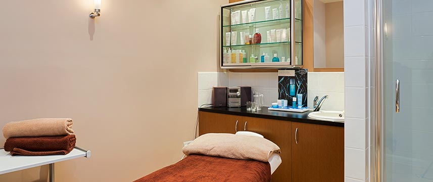 Holiday Inn Corby Kettering A43 - Treatment Room Holiday Inn Corby Kettering A43 - Treatment Room