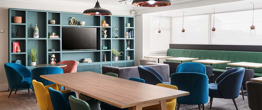 Holiday Inn Derby Nottingham Lounge Tables Holiday Inn Derby Nottingham Lounge Tables