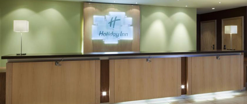 Holiday Inn Eastleigh - Reception Holiday Inn Eastleigh - Reception