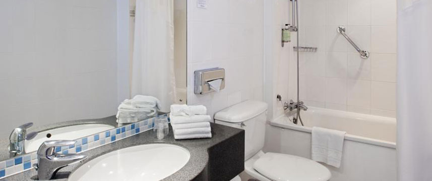 Holiday Inn Eastleigh - Wash Room