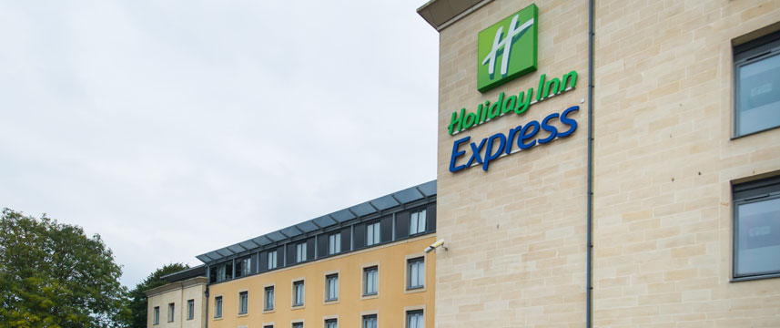 Holiday Inn Express Bath - Exterior