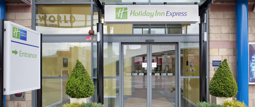 Holiday Inn Express Bradford City Centre - Entrance