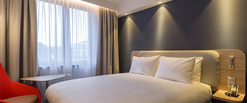 Holiday Inn Express Brussels Grand Place - Double Room Holiday Inn Express Brussels Grand Place - Double Room