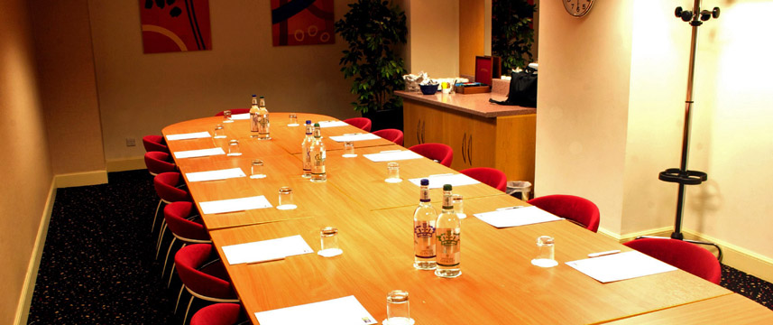 Holiday Inn Express Edinburgh - Meeting Room Holiday Inn Express Edinburgh - Meeting Room