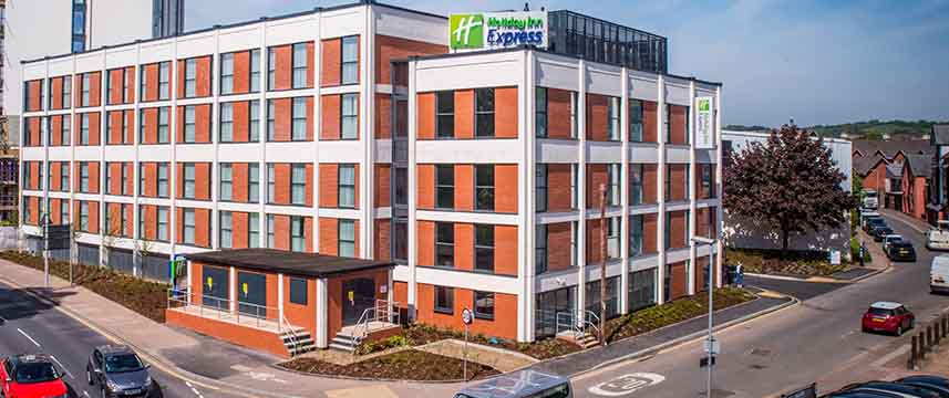 Holiday Inn Express Exeter City Exterior View Holiday Inn Express Exeter City Exterior View