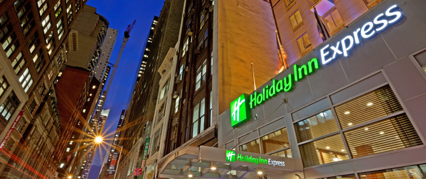 Holiday Inn Express Fifth Avenue - Exterior Main Holiday Inn Express Fifth Avenue - Exterior Main