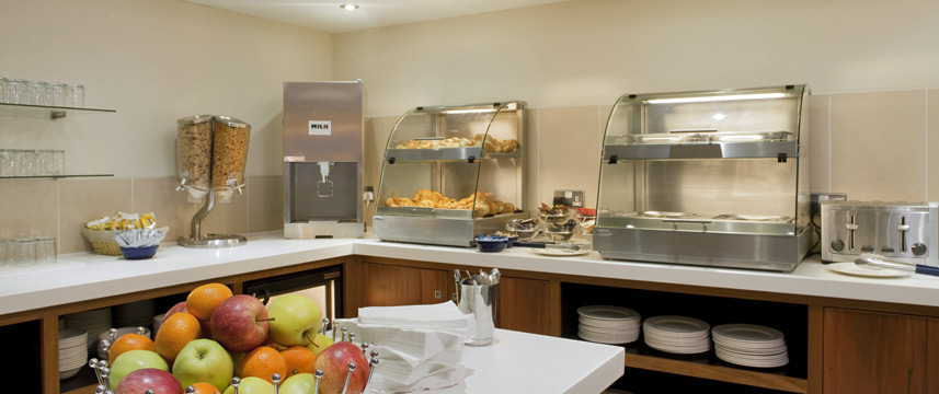 Holiday Inn Express Gatwick - Crawley - Buffet Breakfast Holiday Inn Express Gatwick - Crawley - Buffet Breakfast