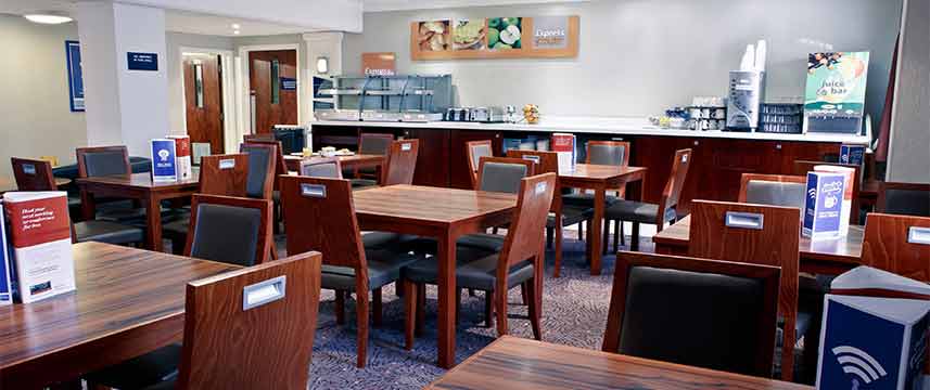Holiday Inn Express Glenrothes - Breakfast Room