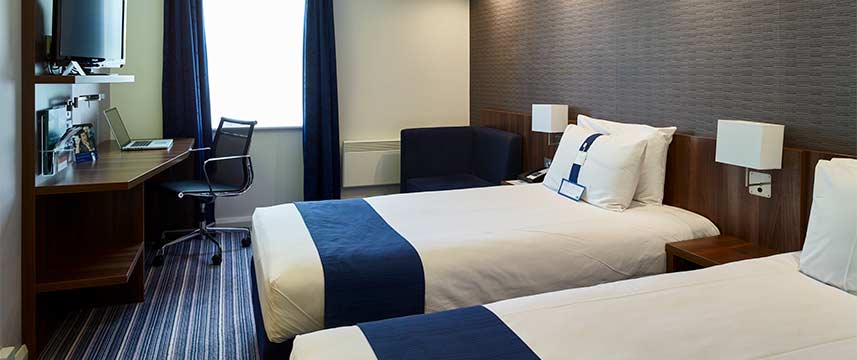 Holiday Inn Express Glenrothes - Twin Room