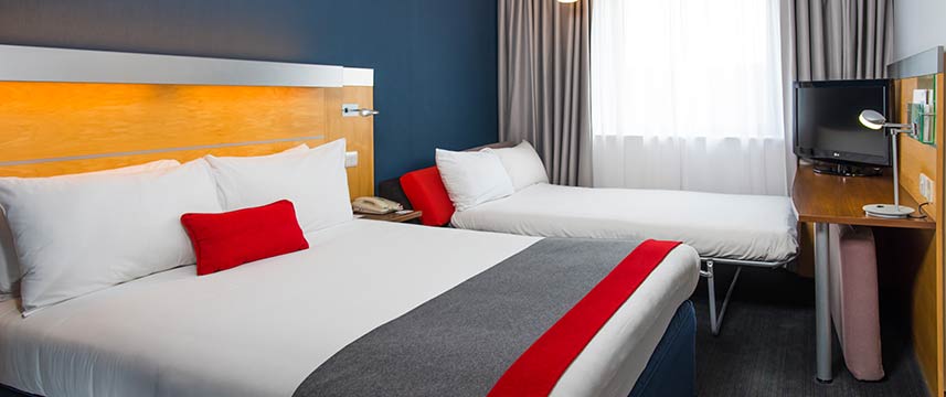 Holiday Inn Express Hemel Hempstead - Double Sofabed Holiday Inn Express Hemel Hempstead - Double Sofabed