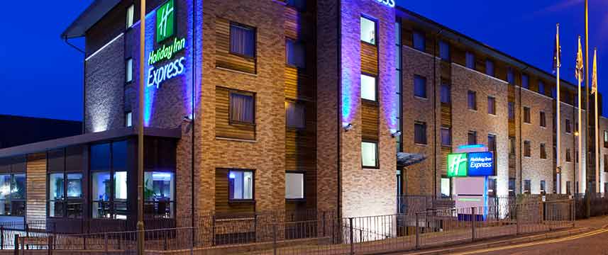 Holiday Inn Express Hemel Hempstead - Exterior Holiday Inn Express Hemel Hempstead - Exterior