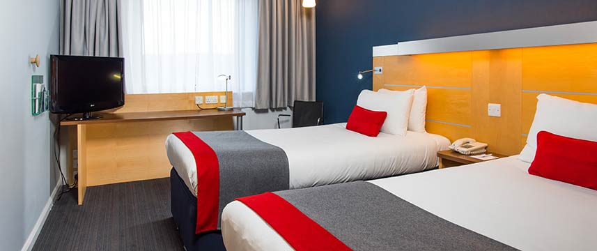 Holiday Inn Express Hemel Hempstead - Twin Room Holiday Inn Express Hemel Hempstead - Twin Room