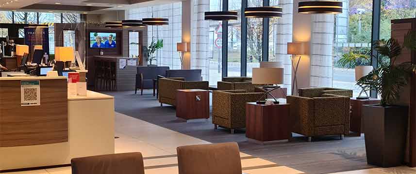 Holiday Inn Express London Excel - Lobby