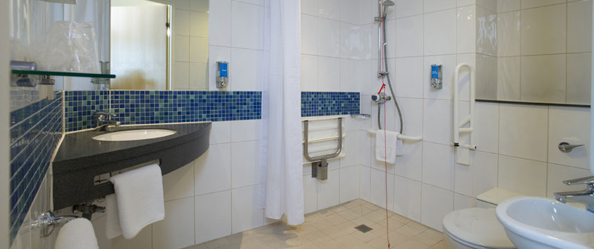 Holiday Inn Express Luton Airport - Ensuite
