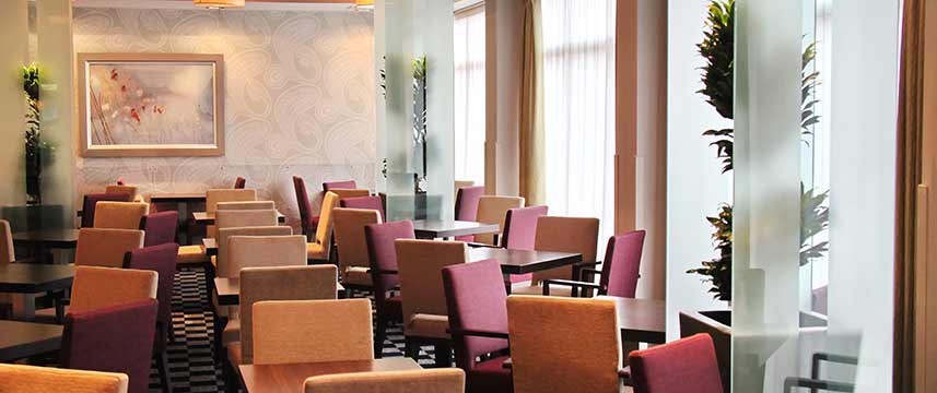 Holiday Inn Express Redditch Bar Seating Holiday Inn Express Redditch Bar Seating