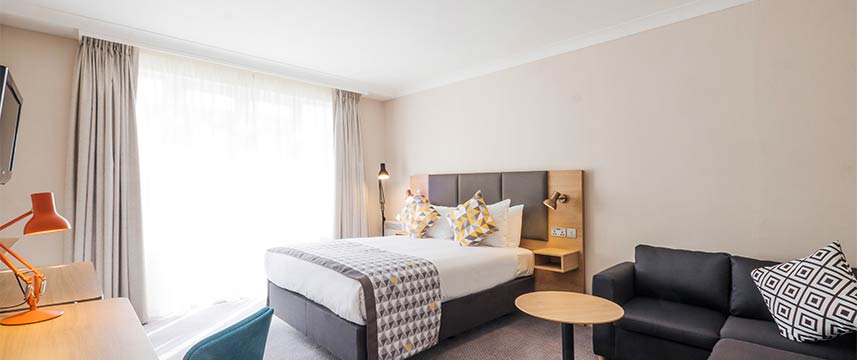 Holiday Inn Farnborough - Premium Room