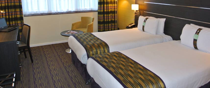 Holiday Inn Gatwick Worth - Twin Room