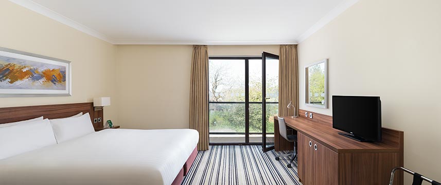 Holiday Inn Glasgow East Kilbride - Premium Room Holiday Inn Glasgow East Kilbride - Premium Room