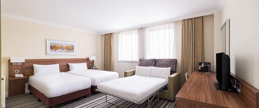 Holiday Inn Glasgow East Kilbride - Premium Twin Sofabed Holiday Inn Glasgow East Kilbride - Premium Twin Sofabed