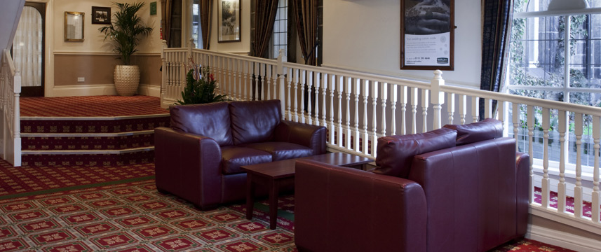 Holiday Inn Leeds Bradford - Lobby Holiday Inn Leeds Bradford - Lobby