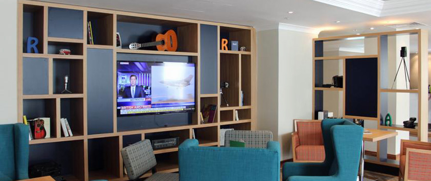 Holiday Inn London Heathroe T5 Lounge Holiday Inn London Heathroe T5 Lounge