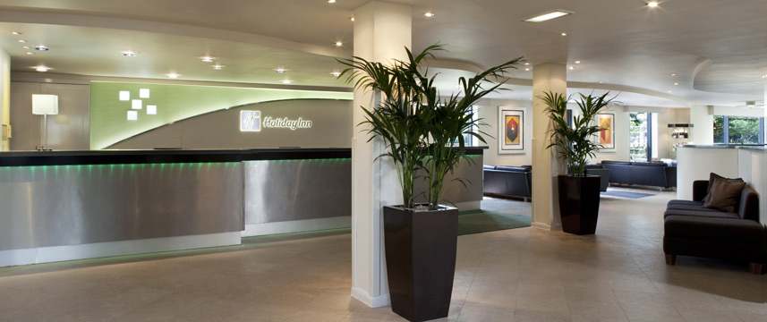 Holiday Inn London Heathrow - Lobby