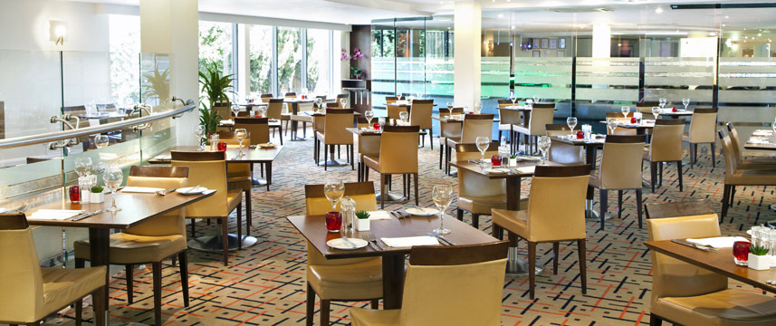 Holiday Inn London Heathrow - Restaurant Holiday Inn London Heathrow - Restaurant