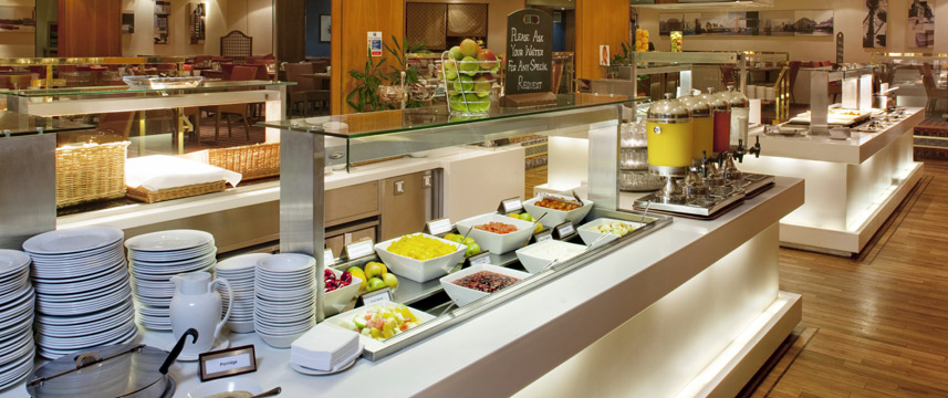 Holiday Inn London Kensington Forum - Breakfast Room Holiday Inn London Kensington Forum - Breakfast Room