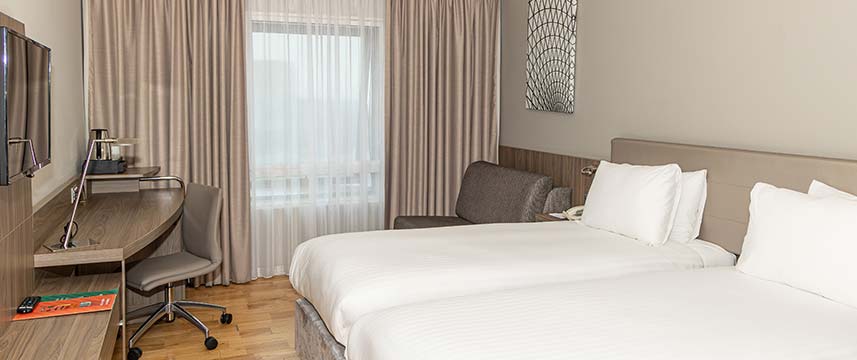 Holiday Inn London West - Twin Beds Holiday Inn London West - Twin Beds