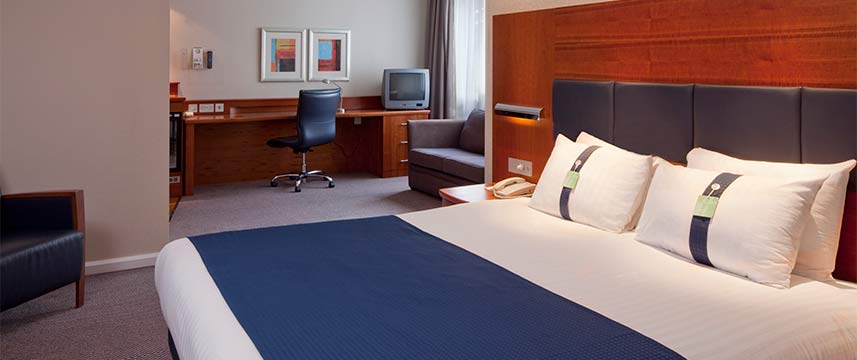 Holiday Inn Maidenhead Windsor - Junior Suite Holiday Inn Maidenhead Windsor - Junior Suite