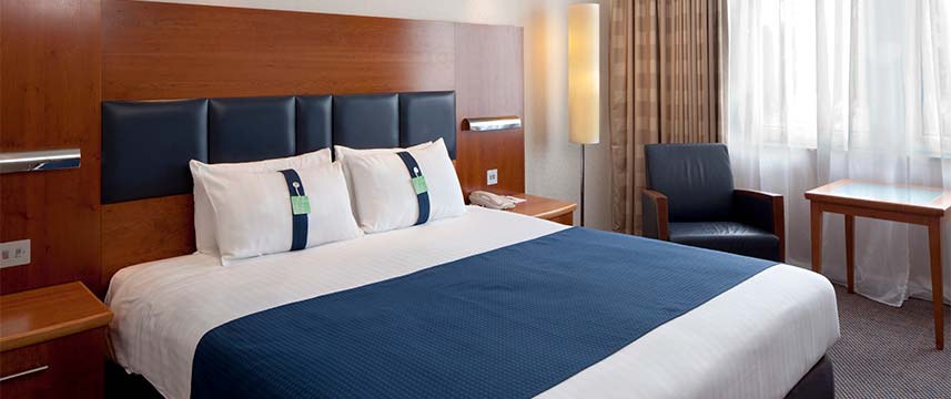 Holiday Inn Maidenhead Windsor - King Room Holiday Inn Maidenhead Windsor - King Room