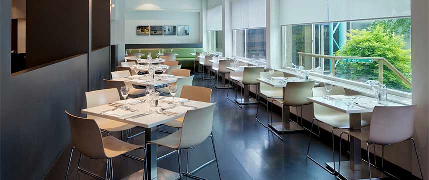 Holiday Inn Maidenhead Windsor - Restaurant Holiday Inn Maidenhead Windsor - Restaurant