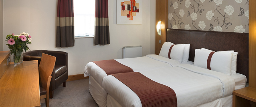 Holiday Inn Manchester - Central Park - Twin Room