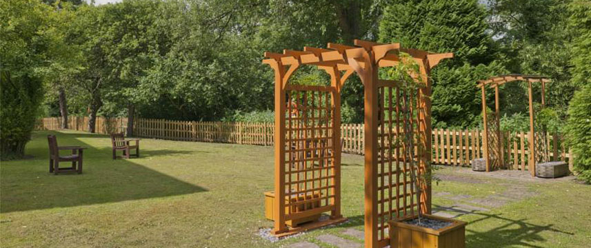 Holiday Inn Manchester Airport Garden