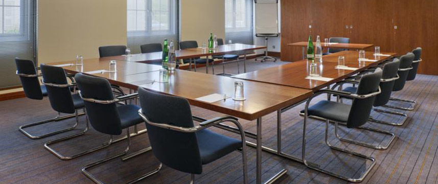 Holiday Inn Manchester Airport Meeting Room