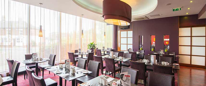 Holiday Inn Norwich City - Restaurant Tables