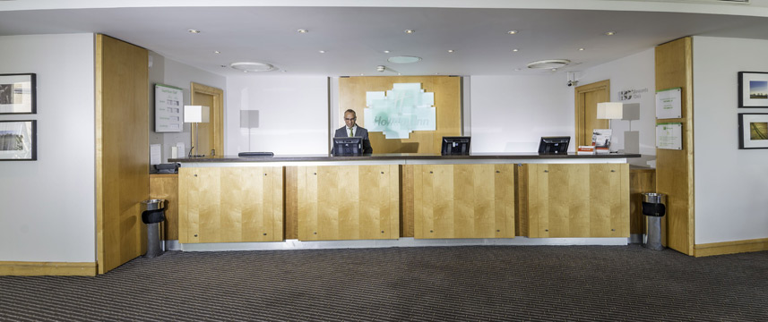 Holiday Inn Oxford - Reception Desk