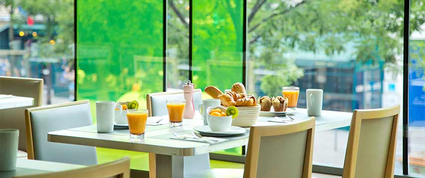 Holiday Inn Paris Opera Breakfast Room Holiday Inn Paris Opera Breakfast Room