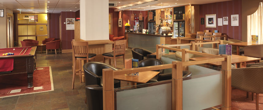 Holiday Inn Plymouth - Bar Holiday Inn Plymouth - Bar