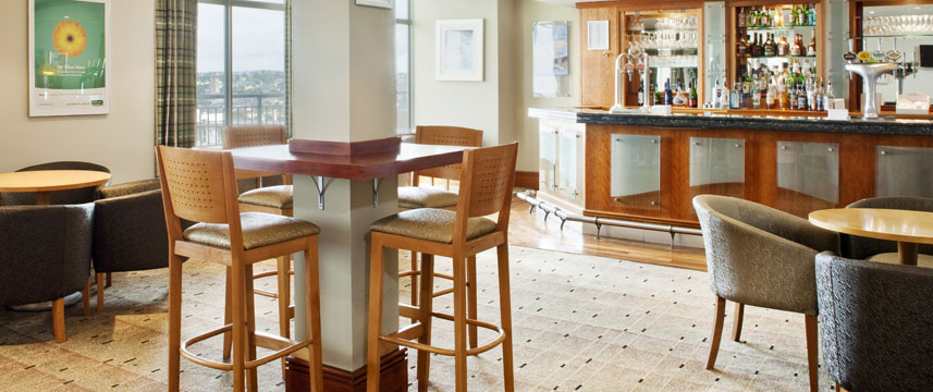 Holiday Inn Plymouth - Bar Lounge Holiday Inn Plymouth - Bar Lounge