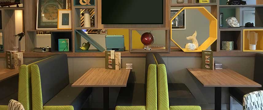 Holiday Inn Rugby Northampton Lobby Seating Holiday Inn Rugby Northampton Lobby Seating