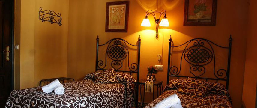 Hostal Dalis - Guest Bedroom Hostal Dalis - Guest Bedroom