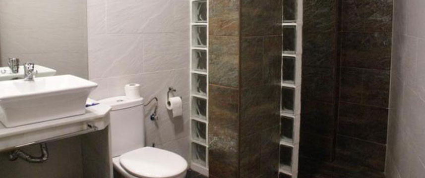 Hostal Monet - Bathroom Hostal Monet - Bathroom