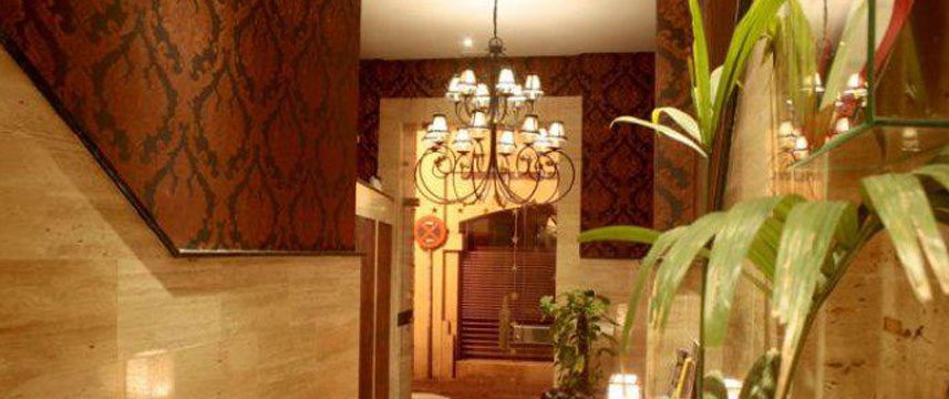 Hostal Monet - Inside Hostal Monet - Inside