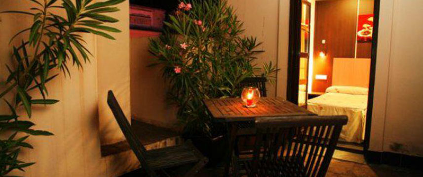Hostal Monet - Terrace Hostal Monet - Terrace