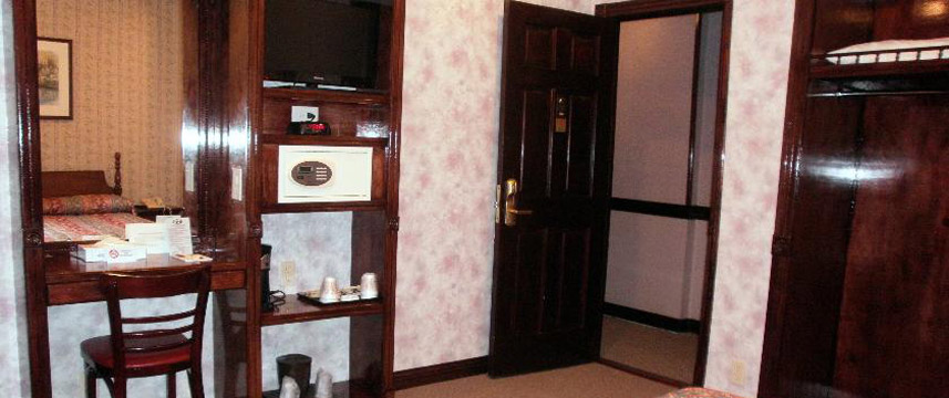 Hotel 17 - Bedroom Facilities Hotel 17 - Bedroom Facilities