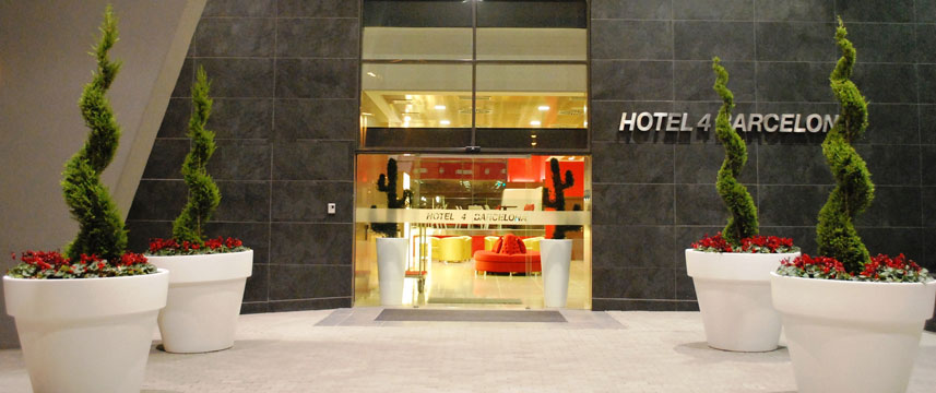 Hotel 4 Barcelona - Entrance