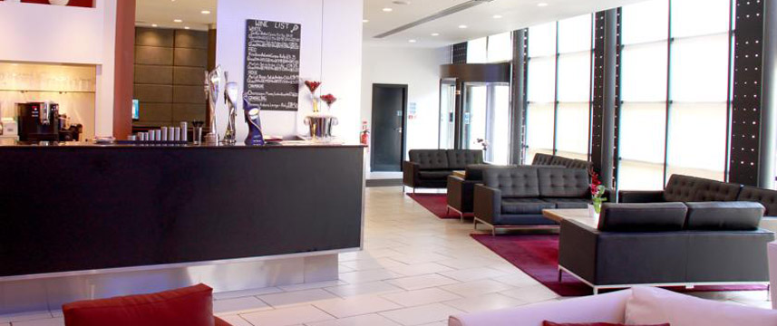 Hotel 53 - Bar Area Hotel 53 - Bar Area